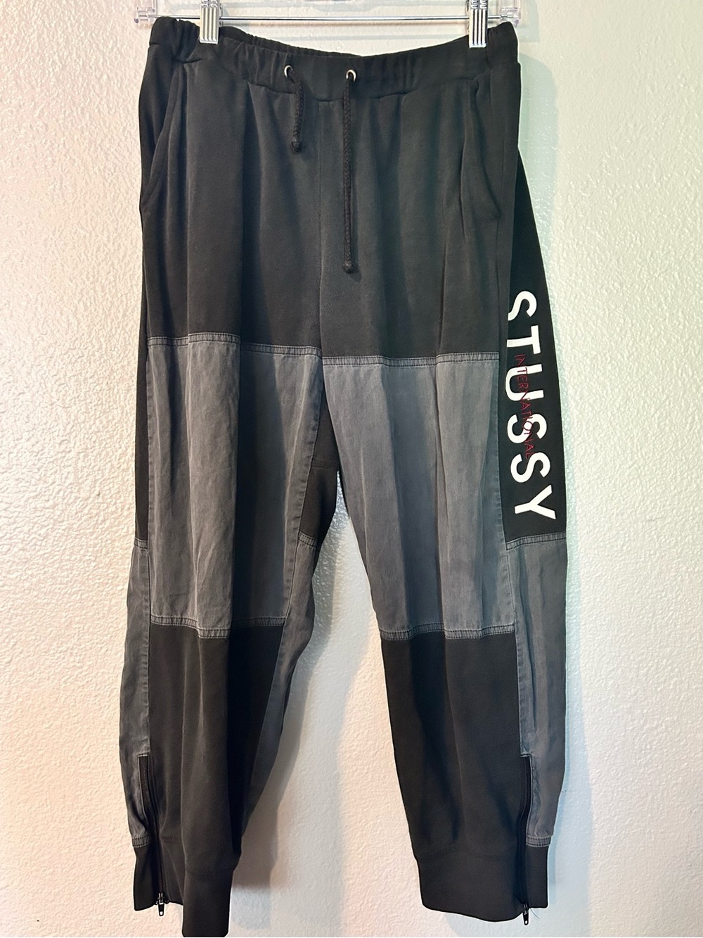 Stüssy Tri Panel Fleece Sweatpants Unisex Colorblock Script Joggers Small